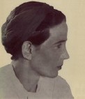 Reproduction de la couverture de la 1re édition du livre de L. Gagnebin, Simon de Beauvoir ou le refus de l’indifférence, Paris, Éditions Fischbacher, 1968. Simone de Beauvoir, photographiée par Gisèle Freund. D.R.